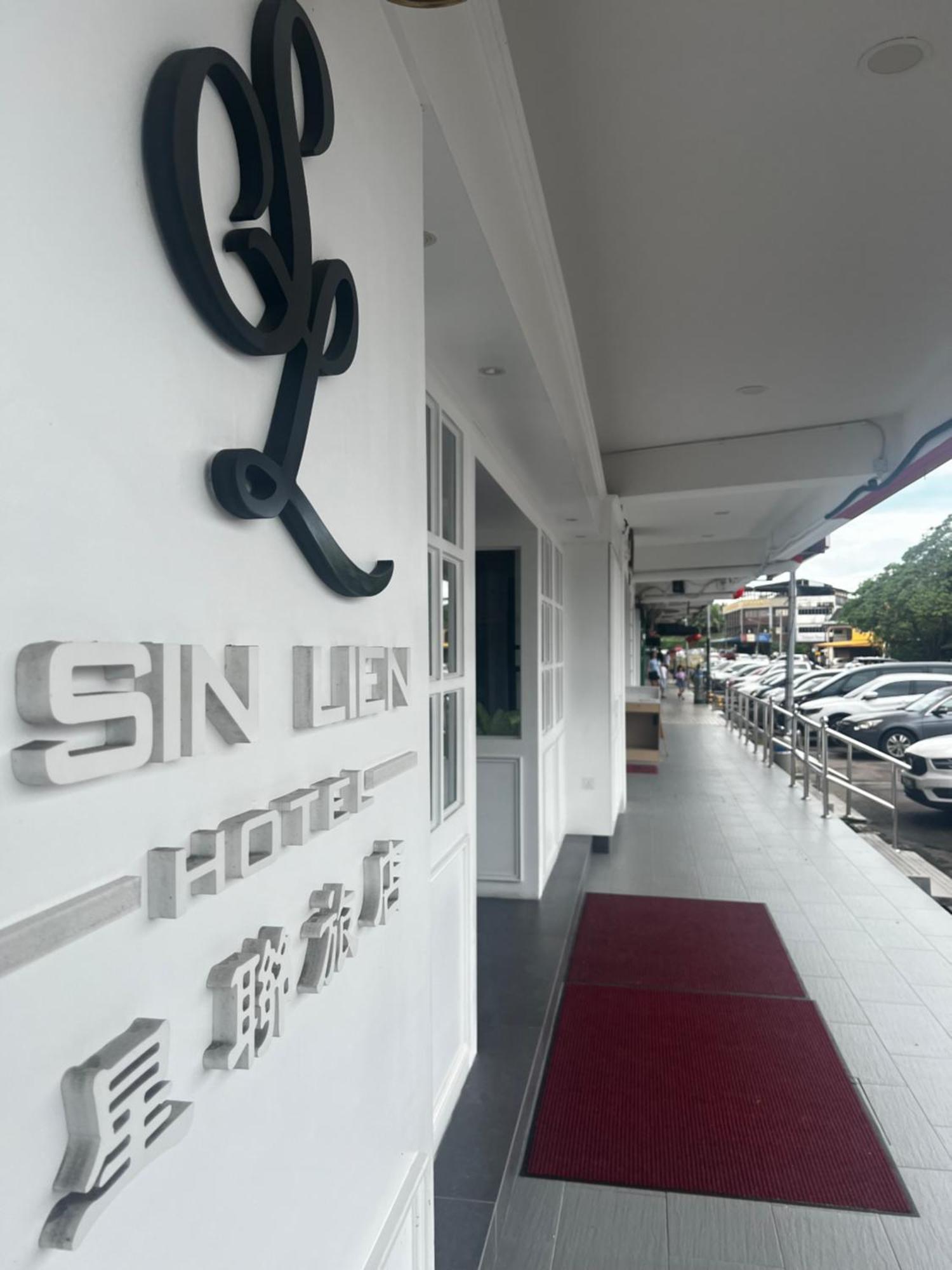 SiN LiEN HOTEL Kluang Extérieur photo